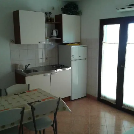Tomislav Mamic Apartment
